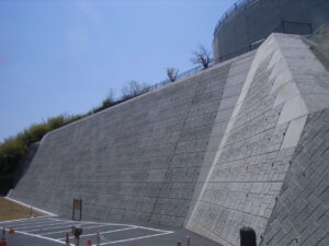 観音山公園法面保護工事